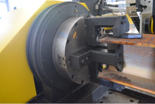 CNC Pipe Tube Fiber Laser Cutting Machine CNC Pipe Tube Fiber Laser Cutting Machine